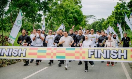 Owner Jhonlin Group Gelar Jalan Santai Batfest Edisi 2025