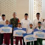 Bupati Tanbu Launching Beasiswa BerAksi dan Penyalur Pondok Pesantren, Guru Ngaji, dan Guru Majelis Ta’lim