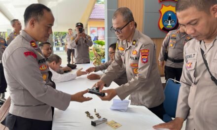 Guna Pastikan Kesiapan dan Kedisiplinan Anggota, Polres Tanbu Lakukan Pengecekan Senpi Dinas Personel