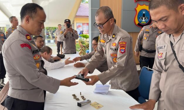 Guna Pastikan Kesiapan dan Kedisiplinan Anggota, Polres Tanbu Lakukan Pengecekan Senpi Dinas Personel