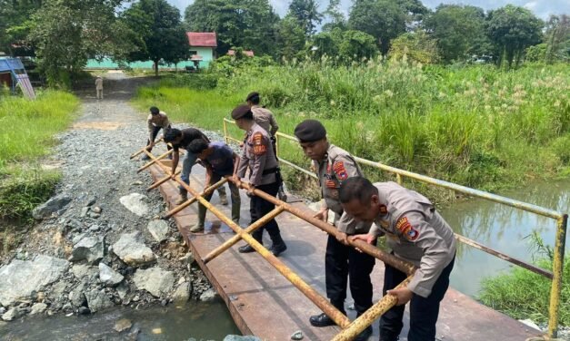 Dukung Infrastruktur Mobilitas Masyarakat, Polres Tanbu Tinjau Pembangunan Jembatan di Kelurahan Tungkaran Pangeran Simpang Empat