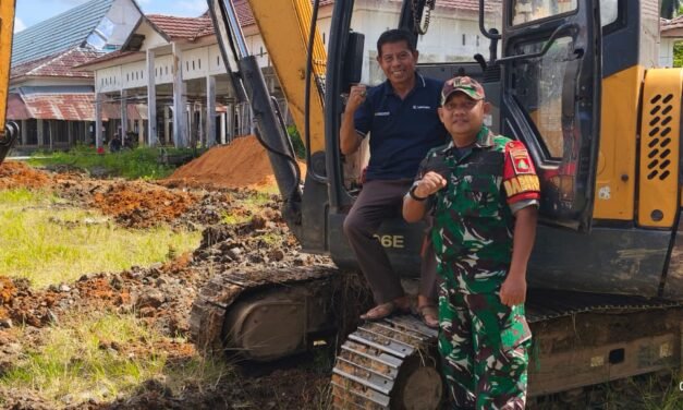 Anggota DPRD Tanbu Dukung Pembangunan Koperasi Merah Putih di Desa Manunggal