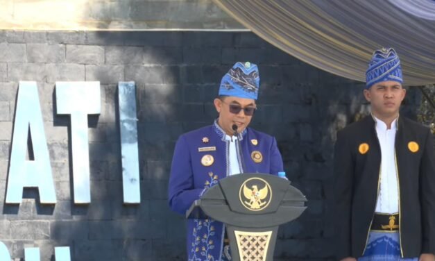 Pemkab Tanbu Gelar Apel Peringatan Hari Jadi Tanbu ke-23 di Lapangan Apel Kantor Bupati