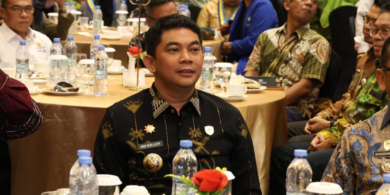 Pemkab Tanbu Tegaskan Komitmen Perkuat Tata Kelola Kuangan Daerah di Seminar Nasional