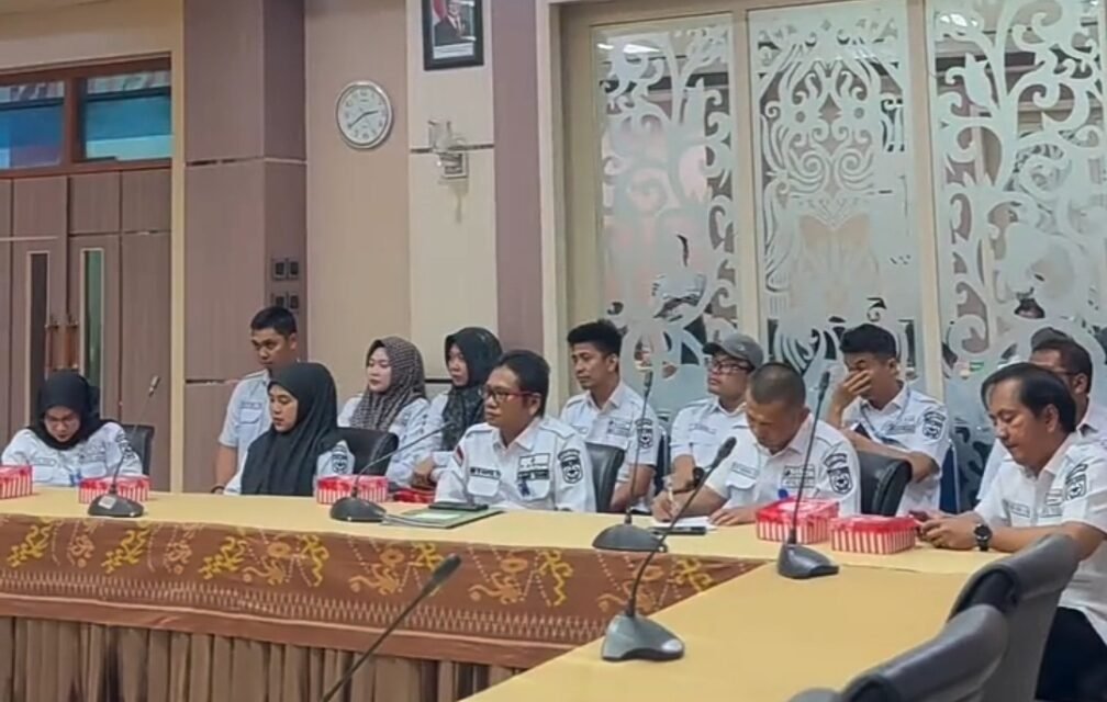 Komisi II DPRD Tanbu Gelar RPD Bersama PT. Air Minum Bersujud
