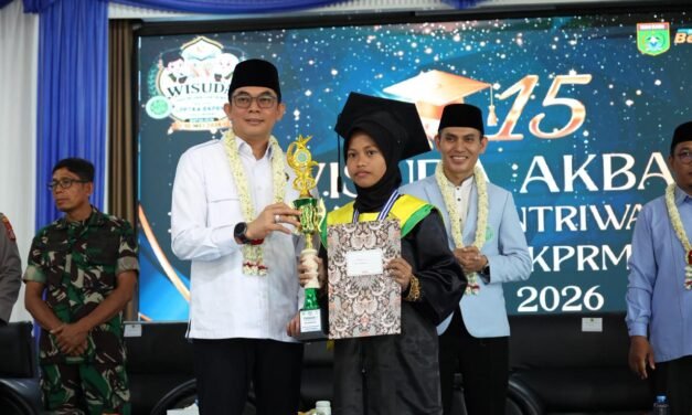 Bupati Tanbu Wisuda 1.200 Santri TKA-TPA LPPTKA BKPRMI Tanbu 2026 di Pendopo Kantor Bupati