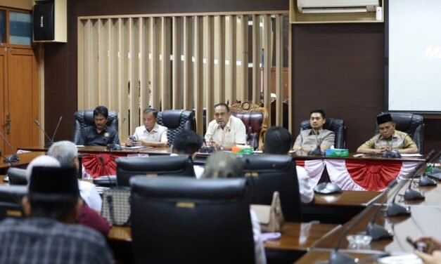 DPRD Tanbu Melalui Komisi II Gelar Raker Lintas Sektoral Bahas Distribusi dan Penyaluran BBM Subsidi