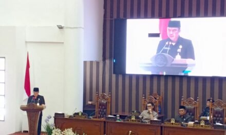 Pemkab Tanbu Sampaikan Jawaban Ekskutif Terhadap Pemandangan Umum Fraksi DPRD