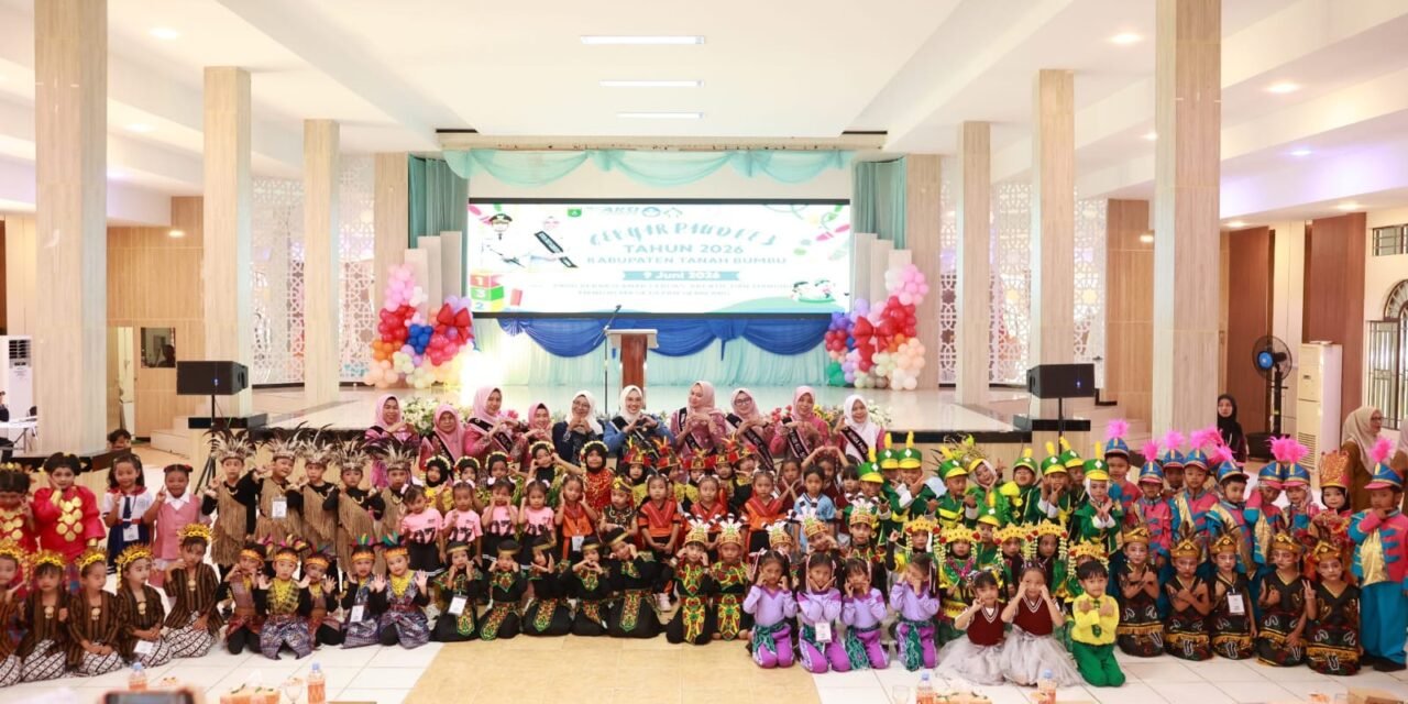 Bupati Tanbu Resmi Buka Lomba Gebyar PAUD ke-3 2026 di Gedunf Aksi Merah Putih Kapet