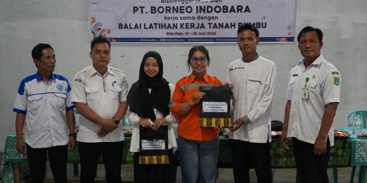 PT Borneo Indobara Bekali Warga Sido Rejo Keterampilan Komputer dan Literasi Digital