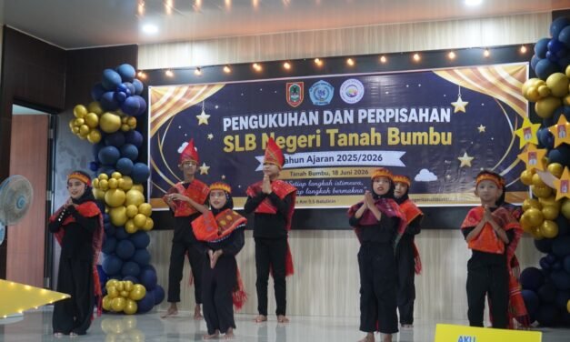 Bupati Tanbu Berikan Apresiasi Acara Pentas Seni dan Perpisahan SLB Negeri Tanbu