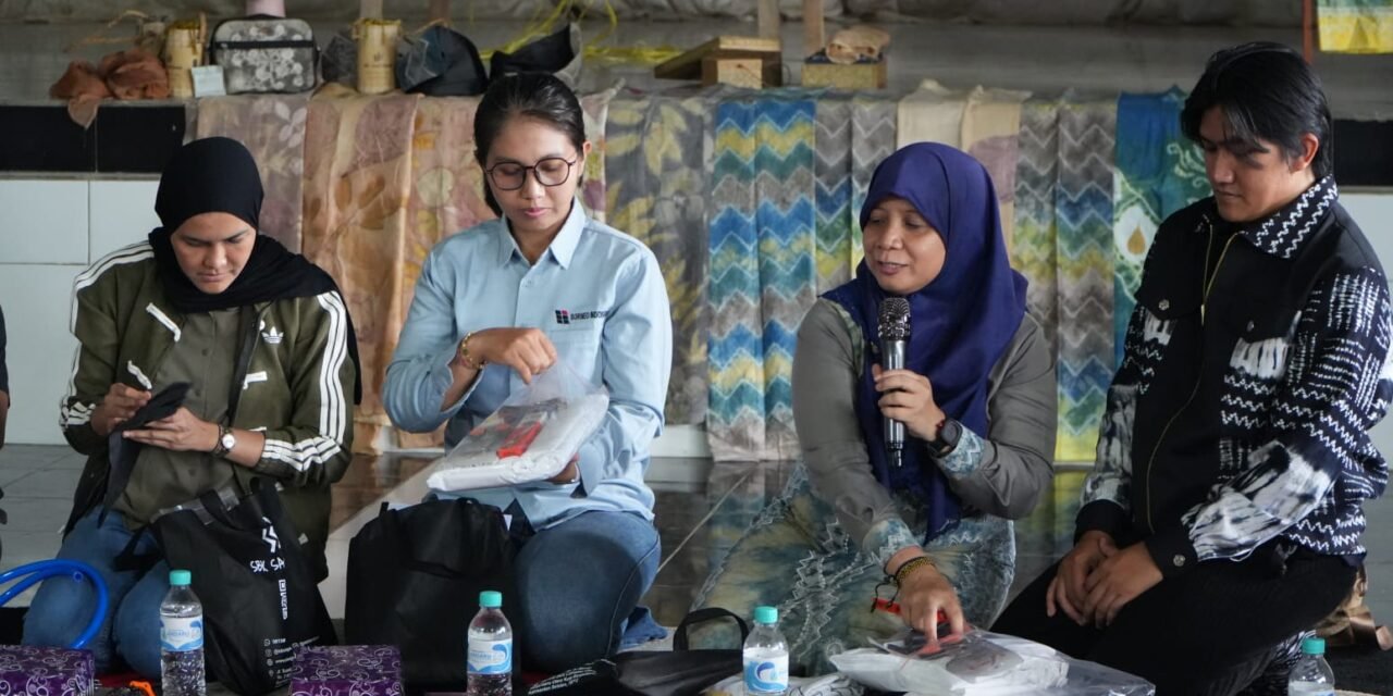 CSR PT Borneo Indobara Gelar Pelatihan Sasirangan dan Eco Print, Dorong Ekonomi Kreatif Masyarakat Desa Sumber Makmur