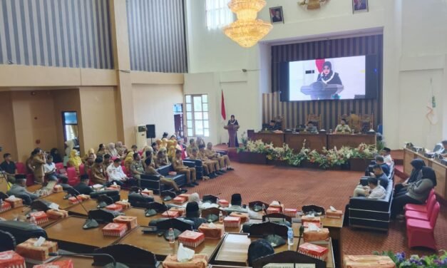 DPRD Tanbu Gelar Rapat Paripurna Penyampaian Pemandangan Umum Fraksi Terhadap Raperda LPj APBD Anggaran 2025