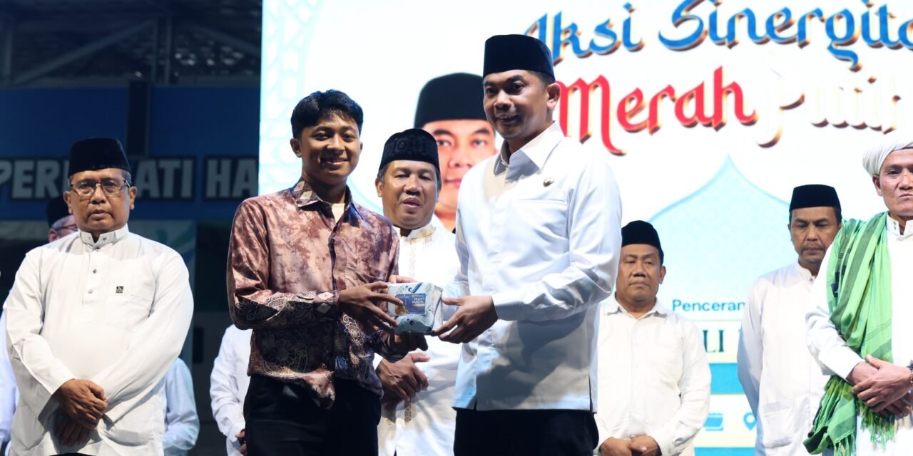 Bupati Tanbu Buka Aksi Sinergitas Merah Putih di Kecamatan Satui