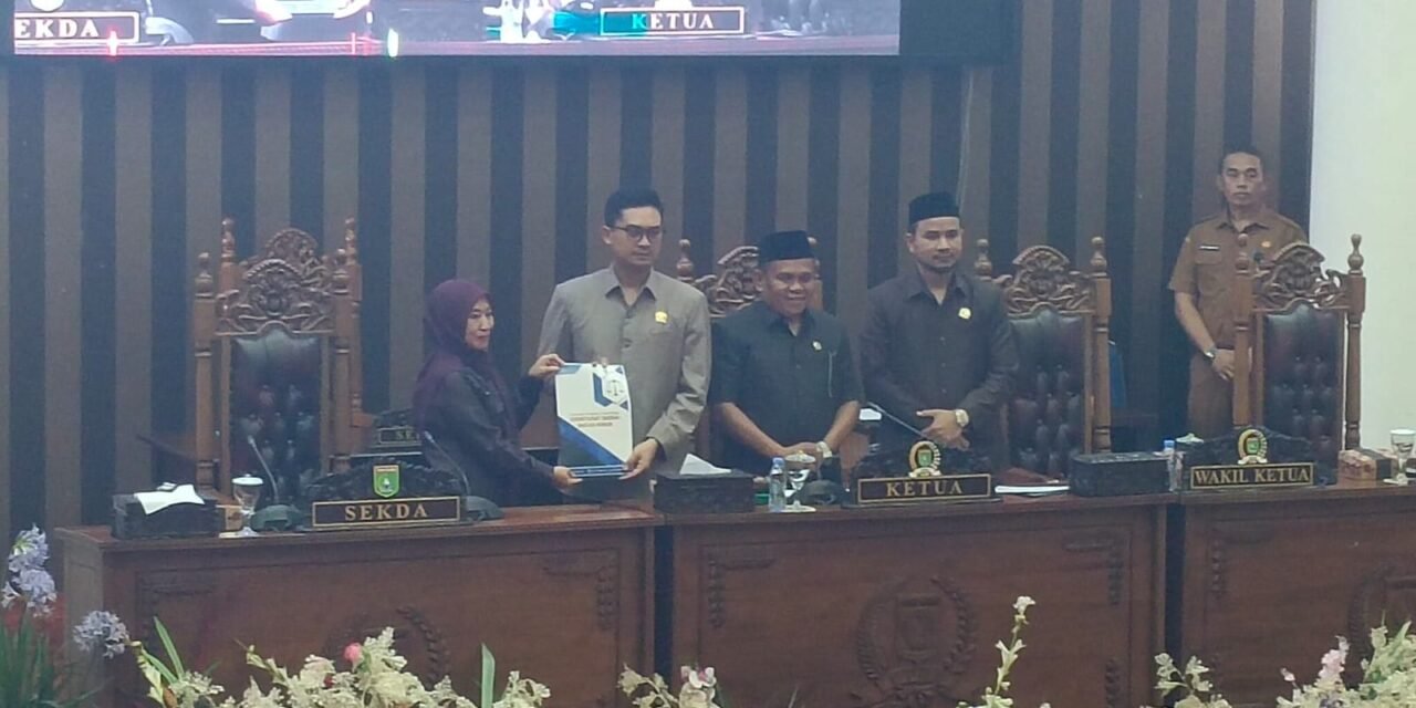 Pemkab Resmi Sampaikan Raperda Perubahan Kedua atas Perda No.1 2024 tentang Pajak Daerah dan Retribusi Daerah