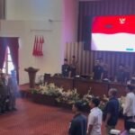 Pemkab Tanbu Berikan Jawaban atas Pemandangan Umum Fraksi DPRD terhadap Raperda Pajak dan Restribusi