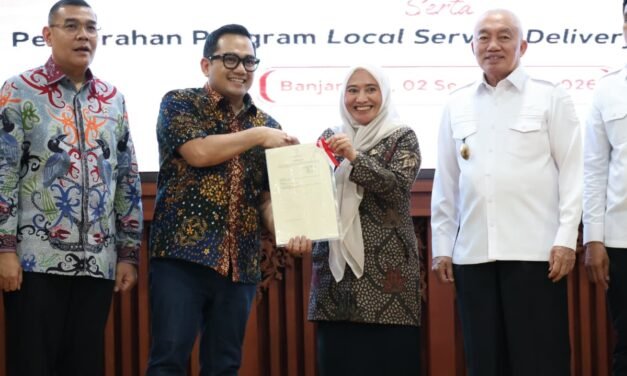 Pemkab Tanbu Terima Sertifikat Tanah Aset BMD dalam Rangkaian Rapat Kunjungan Kerja