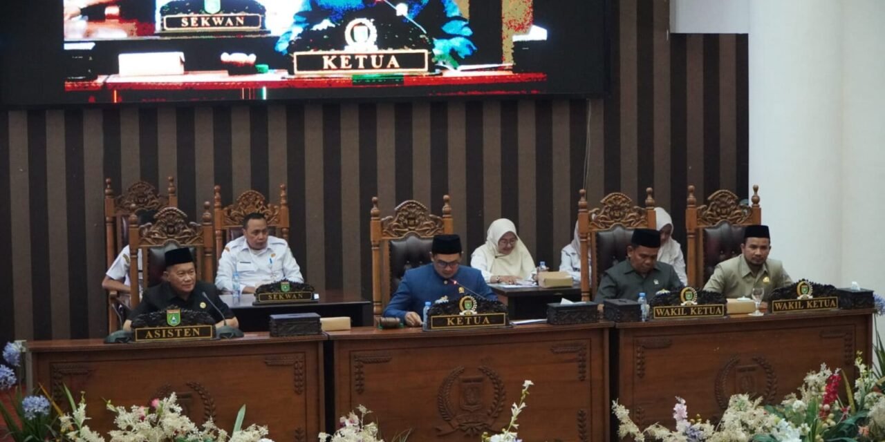 Pemkab Tanbu Berikan Jawaban Eksekutif Pemandangan Umum Fraksi DPRD Terkait RAPBD 2026