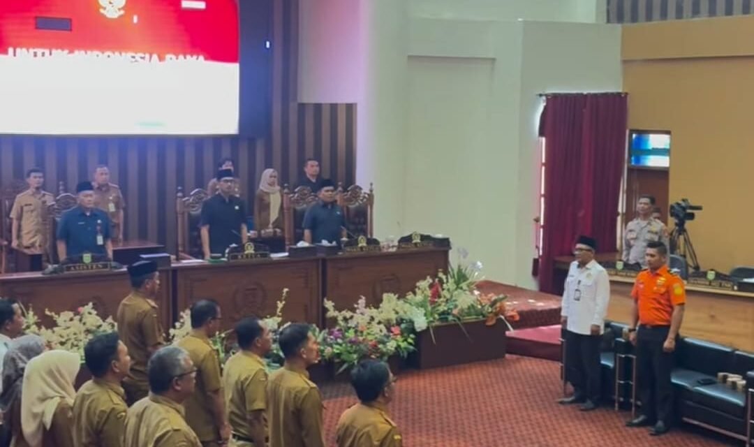 Fraksi DPRD Tanbu Sampaikan Pemandangan Umum Terhadap RAPBD 2026 di Rapat Paripurna DPRD