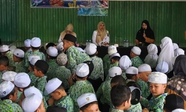 Upaya Bangun Kebiasaan Makan Bergizi, Pemkab Tanbu Edukasi Konsumsi Ikan Sejak Dini