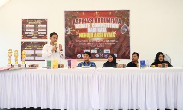 Bupati Tanbu Resmi Buka Kompetisi Debat Bahasa Indonesia Tingkat SMP-SMA Se-Tanbu