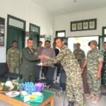 Peringati HUT ke-81 TNI, Koramil 1022-05 Karang Bintang Terima Silaturahmi Kapolsek Karang Bintang